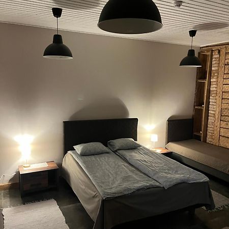 Auberge de jeunesse Kivimaee Turismitalu à Taagepera Extérieur photo
